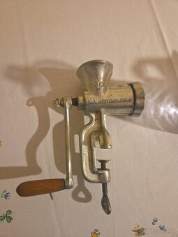 Mlynček na mäso - 2