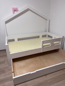 Domčekova posteľ - 2