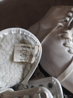 Dievčenské korčule 35 - 2