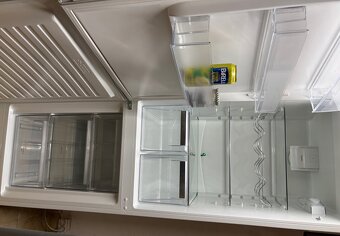 Predám kombinovanú chladničku - 2