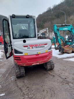 Takeuchi TB240 - 2