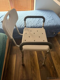 Sprchovacia zdravotnicka stolicka - 2