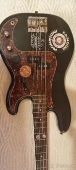 Squier precision bass - 2