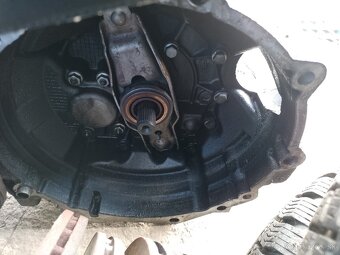 Predám prevodovku na 1.9 TDI,77 kw - 2