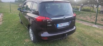 Opel Zafira Tourer - 2