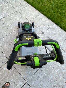 EGO POWER+ AKUMULÁTOROVÁ KOSAČKA LM1700E-SP 42 CM S POJAZDOM - 2