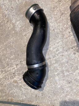 Hadica plnaiceho vzduchu BMW E60 E61 535d 200kw M57 - 2