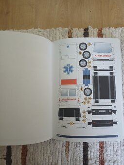 Kniha vystrihovacky - 2