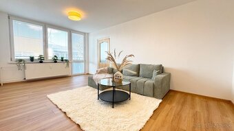 Prenájom priamo v centre Martina, 2 izbový byt, 71 m2 - 2