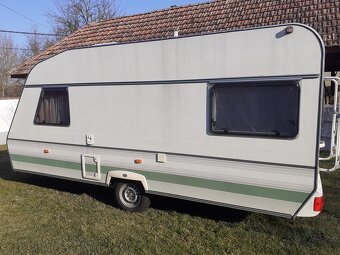 Karavan Delta 463D v dobrom stave, s veľkou markízou + strie - 2
