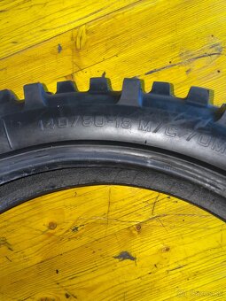 Zadna guma na cross - 2