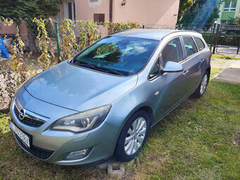 Opel Astra J 2.0 CDTI Sports tourer - 2