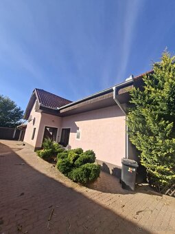 Predám veľký rodinný dom - 2