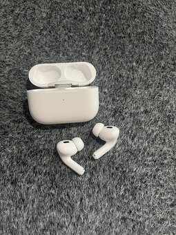 Apple AirPods Pro 2 – výborný stav - 2