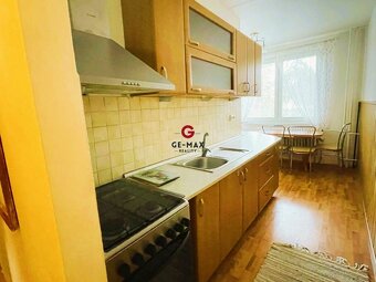 3-izbový byt vo vyhľadávanej lokalite Komenského – ideálny p - 2