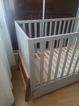 Postielka a komoda Bellamy Lotta sivá - 2