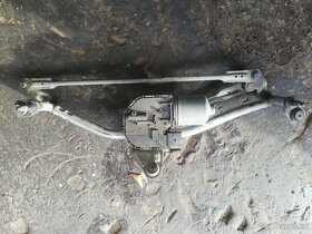 Motorček stieračov s mechanizmom - 2