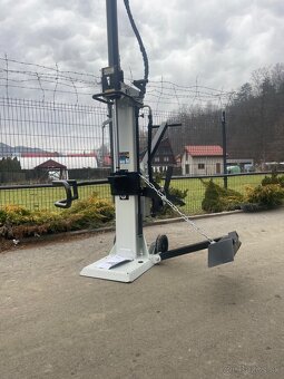 Štiepačka dreva, sekáč 12 ton, dovoz Nórsko 2025, ŠPECIÁLNA - 2