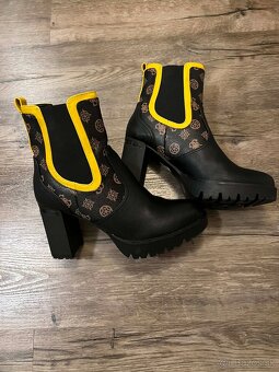 Nové členkove čižmy zn. Guess 39/nove - 2