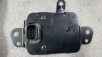 Toyota Lexus - Predny radar distronic tempomat jednotka - 2