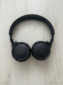 JBL sluchadlá - 2