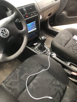 Golf 4 1.4 benzín - 2