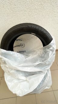 Bridgestone Alenza 001 235/45 R20 96W - 2