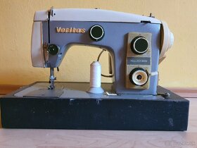 Kufríkový šijací stroj Veritas - 2