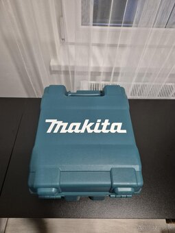 Aku vŕtačka Makita - 2