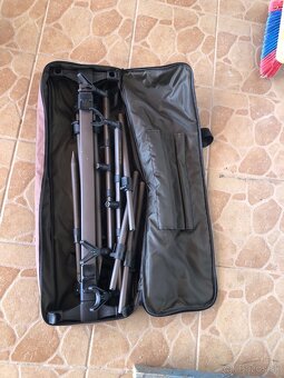 Predam pod stojan - 2