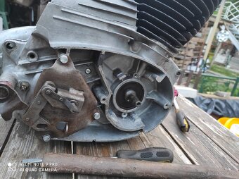 Motor jawa250 - 2