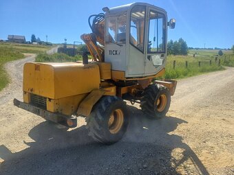 Nakladač, báger, mecalac, manipulátor, otočný bager. Pásovy, - 2