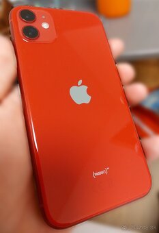 Apple iPhone 11, 64GB, RED, batéria 84% - 2