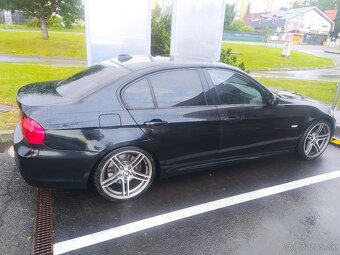 BMW e90 330i 200KW - predám - 2
