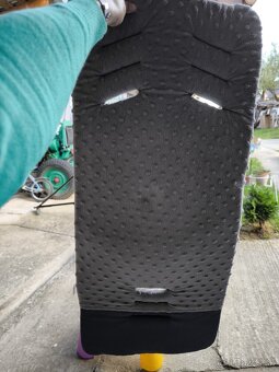 Obojstranná podložka do kočíka - 2