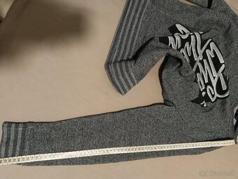 Predám balík oblečenia pre chlapca veľ. 146/152. - 2