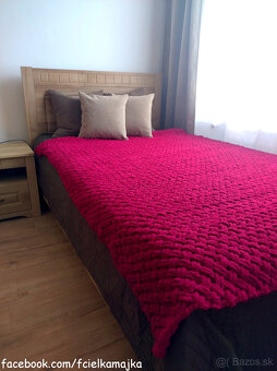 Velka pletená deka višňa - 2