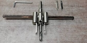 Nastaviteľný vykružovák - 2