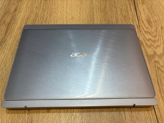 Predám dotykový 2v1 notebook/tablet Acer s klávesnicou - 2
