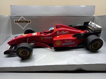 F1 FERRARI F310 1996 MICHAEL SCHUMACHER MINICHAMPS 1:18 - 2