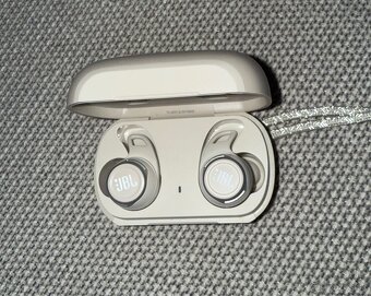 Predám slúchadlá JBL Reflect Flow PRO. - 2