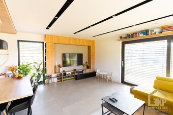 Priestranný bungalov v krásnom prostredí - 2