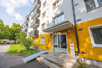 Na predaj 2-izbový byt s balkónom – výborná lokalita Prievid - 2