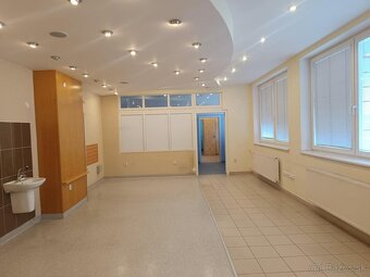 Na prenájom 130 m2 zdravotnícky priestor Banská Bystrica - 2