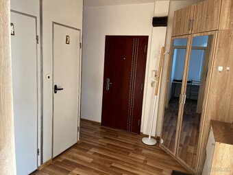 Prenájom 2-izbového bytu – Hollého 6, Nové Mesto nad Váhom - 2