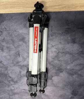 Zelený líniový laser Hilti PM 2-LG + statív PMA 20 - 2