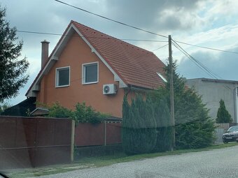 PREDAJ : Rodinný dom s bazénom - 2