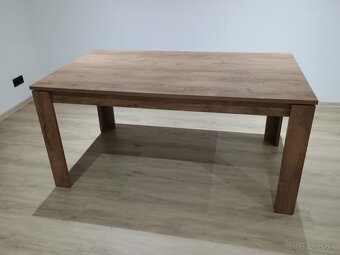 Jedálenský stôl - 2