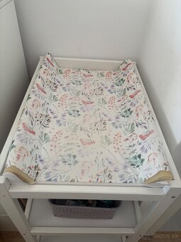 Prebaľovací pult - 2