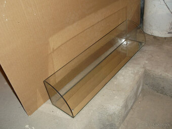 Kúpeľňové poličky - 2